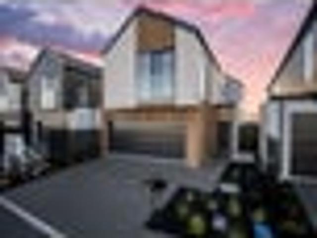 Modern Family Living by MacIntosh Reserve