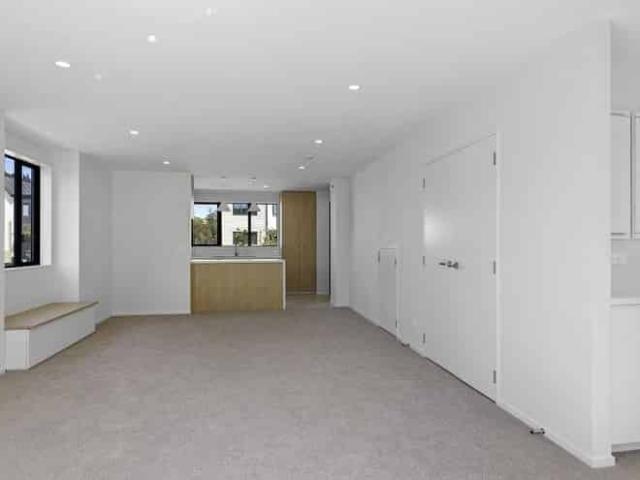 Modern Family Living in a Great Whitby Location