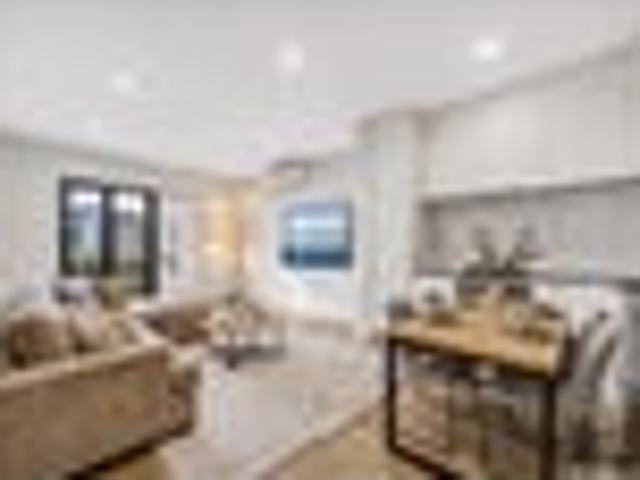 Modern Family Living in Desirable Totara Park