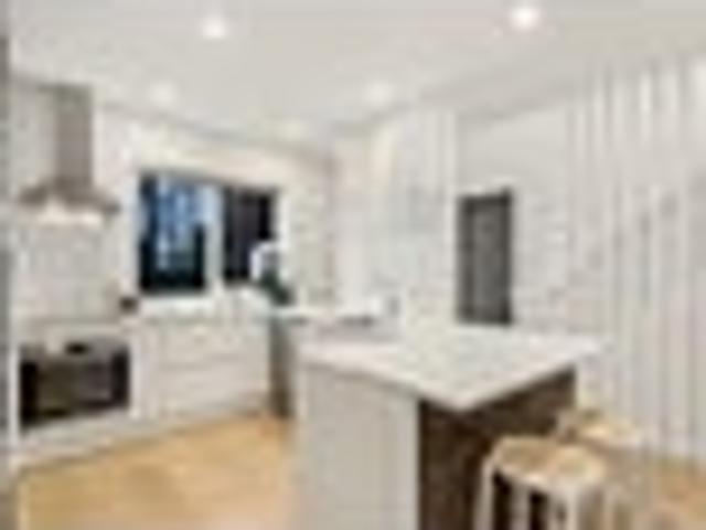Modern Family Living in Point England