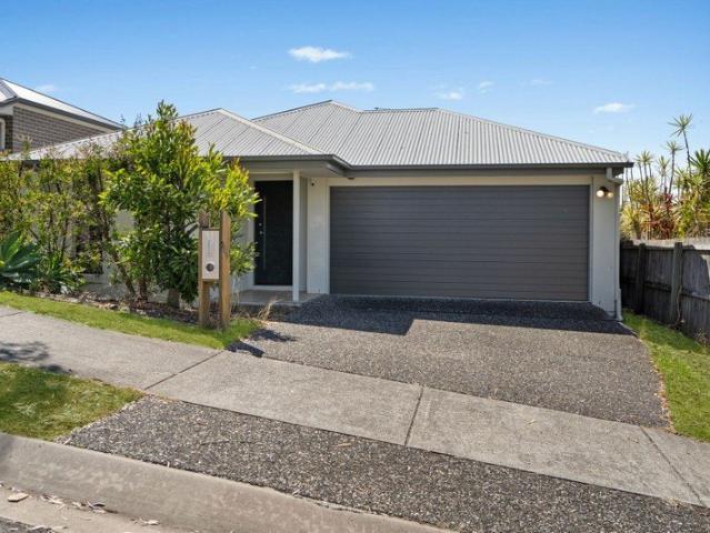 Modern Family Living in Premium Location!