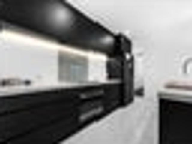 Modern Family Living on Prestigious Hitchen Road