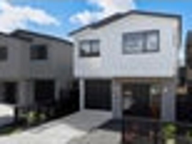 Modern Family Living Space, Style & Convenience