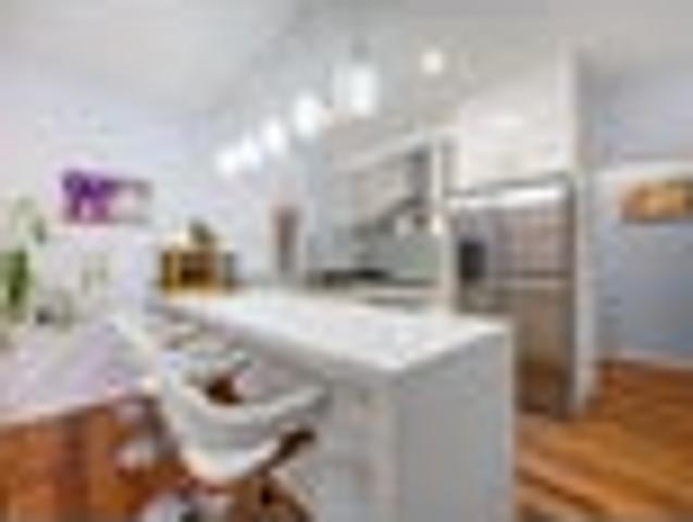 Modern Family Retreat Dual Master Suites