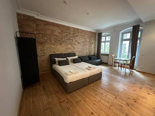 Modern & fantastic suite located in Prenzlauer Berg Berlin, Berlin Amsterdam Apartments for Rent
