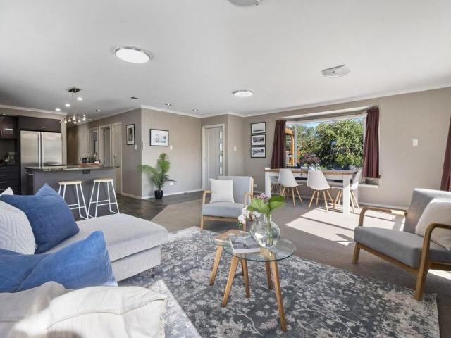 Modern five bedroom Marton home