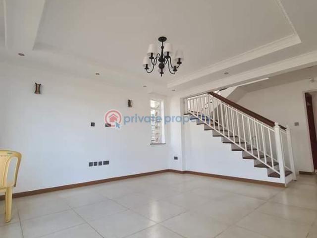 Modern Flat Roofed 4 Bedroom Townhouse With Dsq In Ruiru