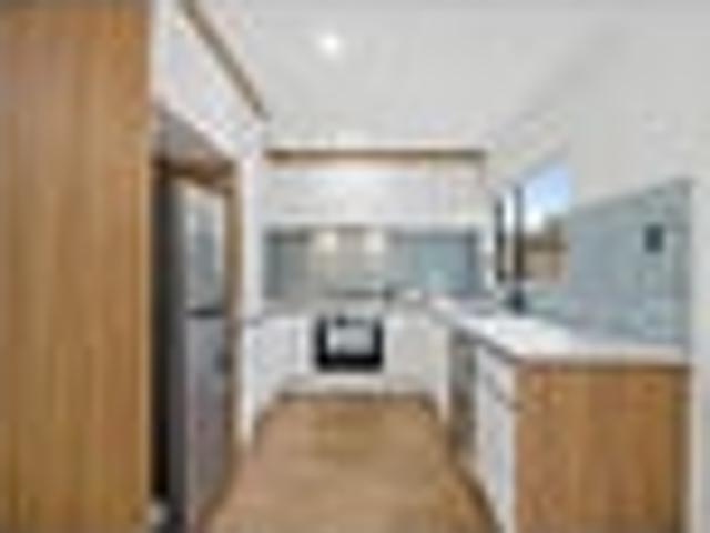 Modern Freehold Living in the Heart of Howick!