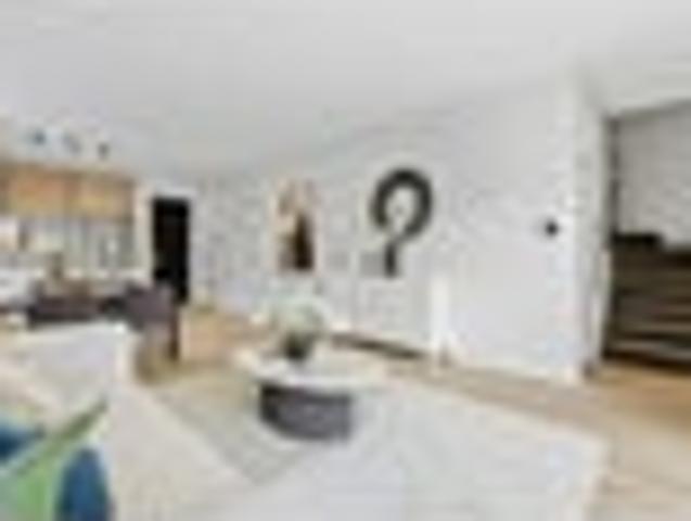 Modern freehold living in the heart of papatoetoe