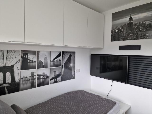 Modern, fully equipped apartment with garden view, Duisburg Amsterdam Apartments for Rent