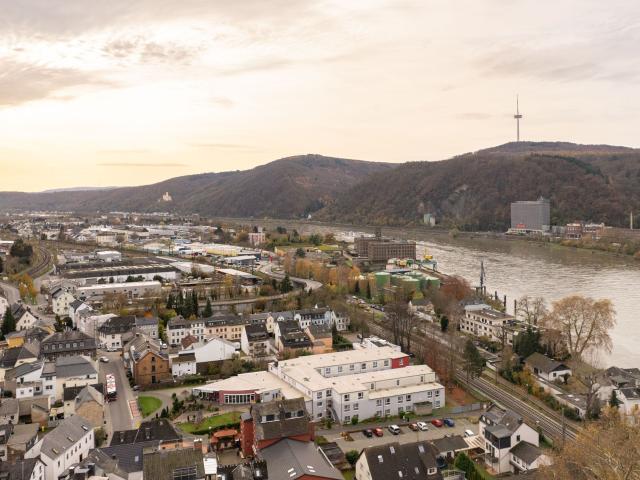 Modern & fully equipped studio in Koblenz – central location, homey vibes