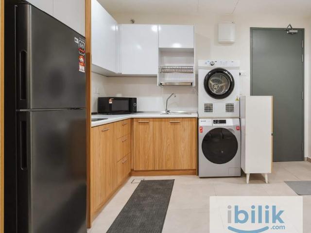 Modern fully furnished single room for male