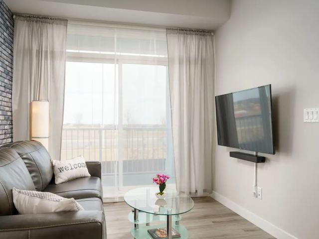 MODERN FULLY FURNISHED 1BR/1BA CONDO ACCESS TO LAKE AUBURN BAY