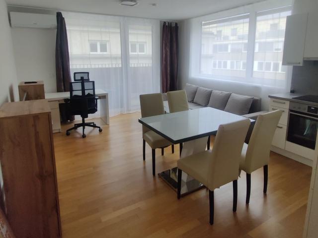 Modern, furnished, air conditioned 2 room apartment with loggia near Längenfeldgasse U Bahn, Vienna Amsterdam Apartments for Rent