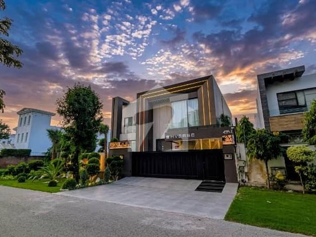 Modern furnished full basement swimming pool artistic design