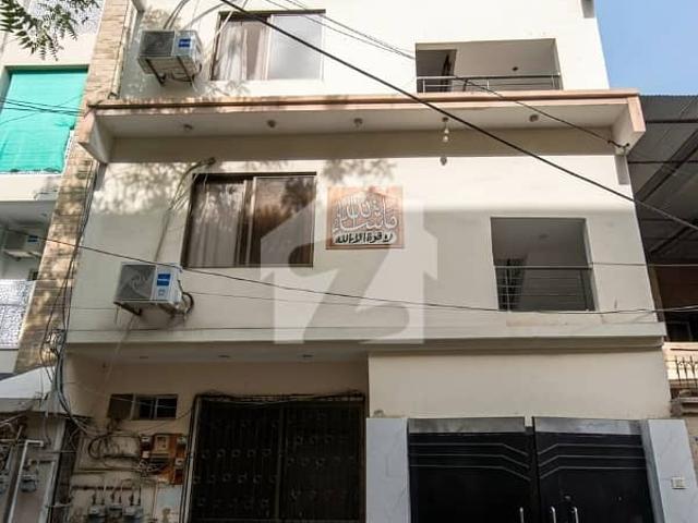 Modern G+3 House For Rent Perfect