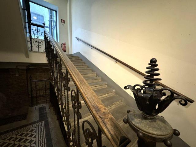 Charmanter Altbau unweit des Rochusmarkts!