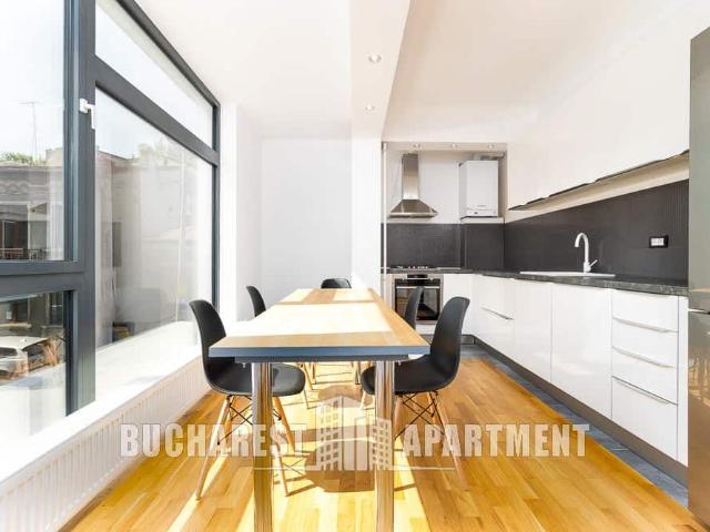 Modern House For Rent Park Carol