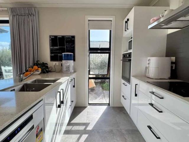 Modern Home Ticks All The Boxes