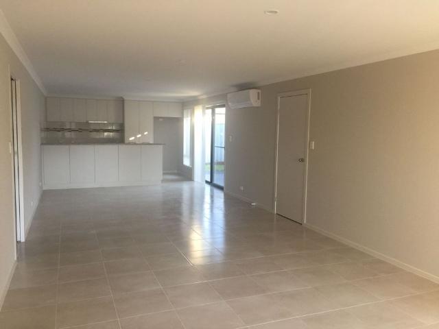 Modern Home with Shed &excl