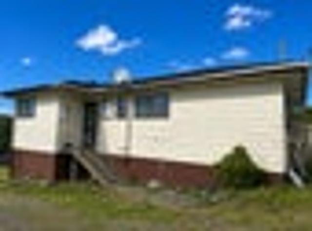 Modern Interior+Great Layout 3Bed House 4 Removal