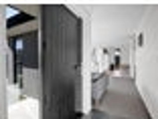 MODERN + INVESTMENT PROPERTY