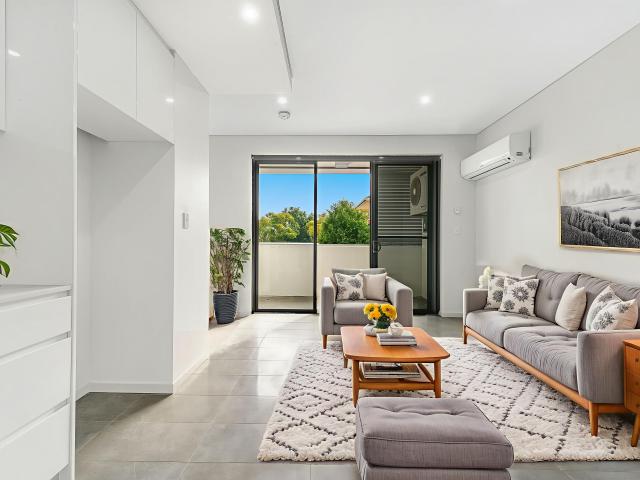 MODERN ONE BEDROOM APARTMENT IN A PEACEFUL, PRIME LOCATION