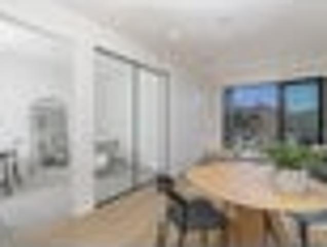 Modern One Bedroom Plus Flexi at Toi