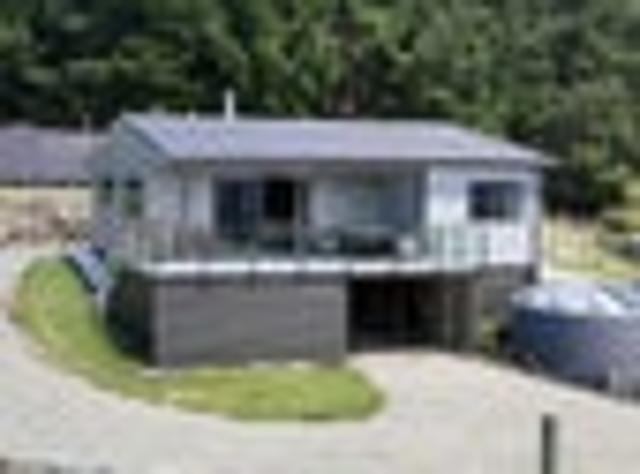 Modern Off Grid Living with Stunning Catlins Views