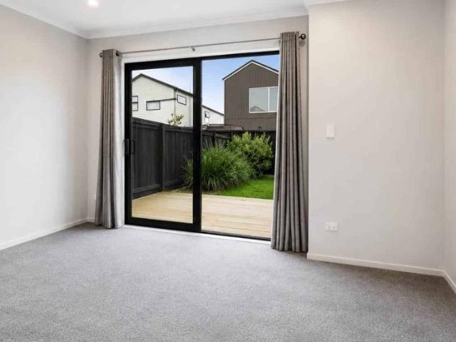 Modern & Low Maintenance Living in the Heart o.