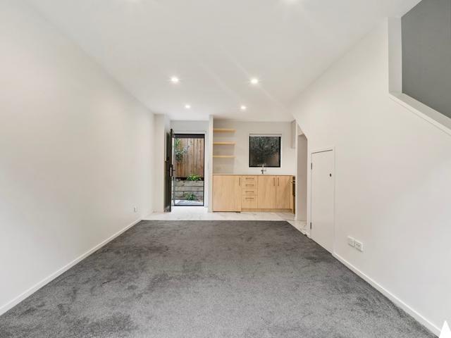 Modern, Low Maintenance Living in a Prime Peninsula Location