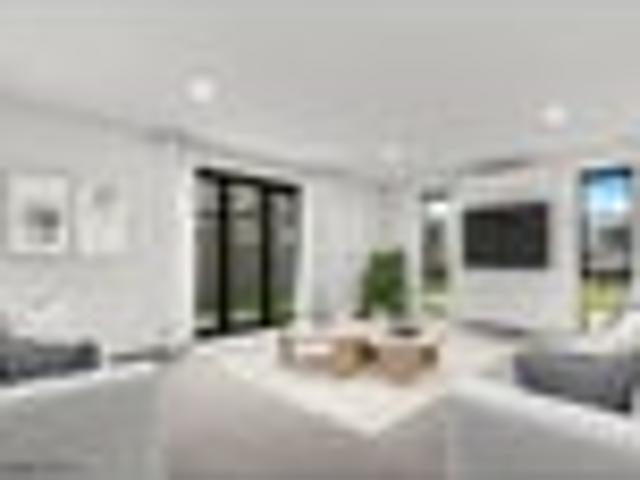 Modern, low maintenance living in Prospectors Park