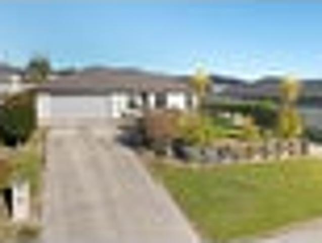Modern, Low Maintenance with Scenic Outlook