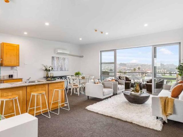 Modern Large 2BR Flat Bush Apt w/ Parking