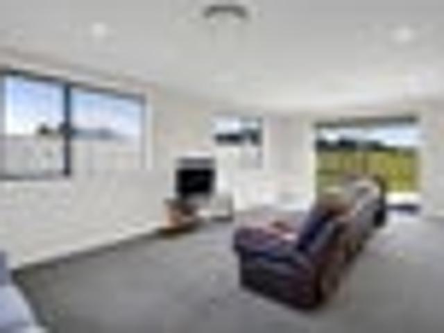 Modern Living On Bianca With A View