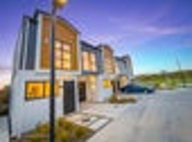 Modern Living & Garage Near Karaka