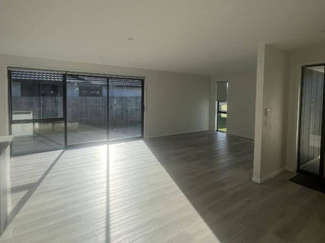 Modern Living in a Quiet Cul de Sac