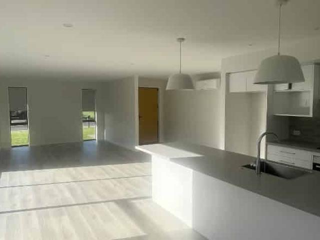 Modern Living in a Quiet Cul de Sac