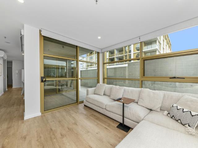 Modern Living in Boulevard!