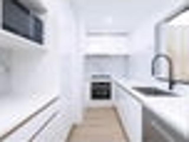 Modern Living in Papatoetoe's Golden Circle!