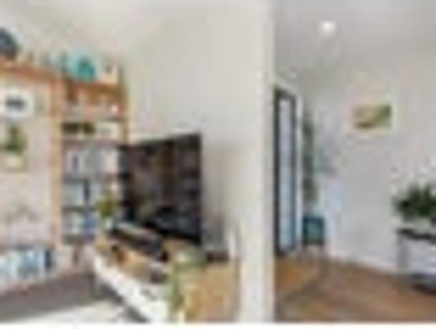 Modern Living In Peaceful Motueka