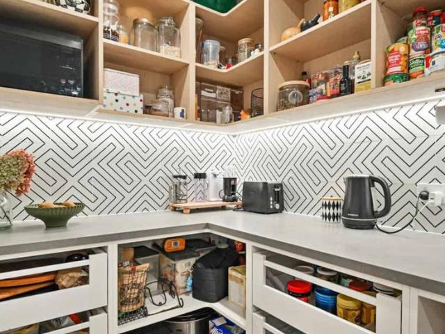 Modern living in prime Havelock North location