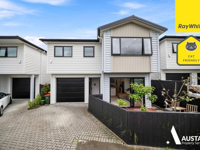Modern Living in the Heart of Te Atatu South