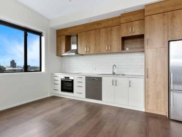 Modern Living in the Heart of Hamilton City