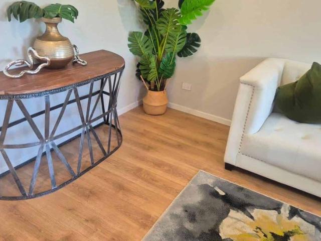 Modern Living in the Heart of Pakuranga Heights