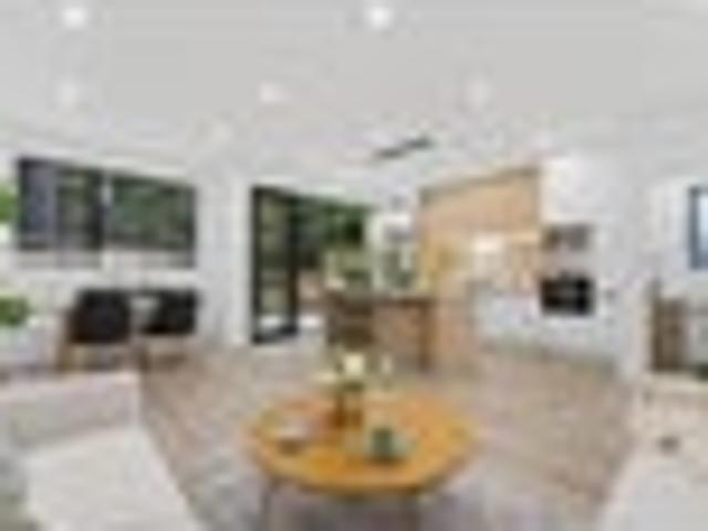 Modern Living in Top School Zones by Crum Park!