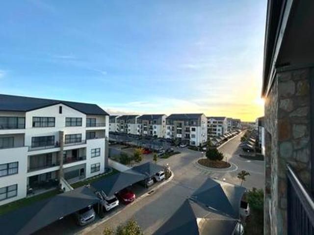 modern living just steps from the li.