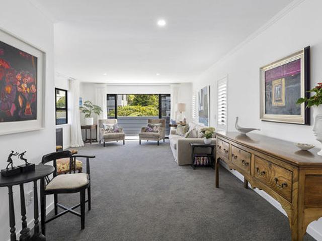 Modern Living + Spectacular Views BEO $1,695,000