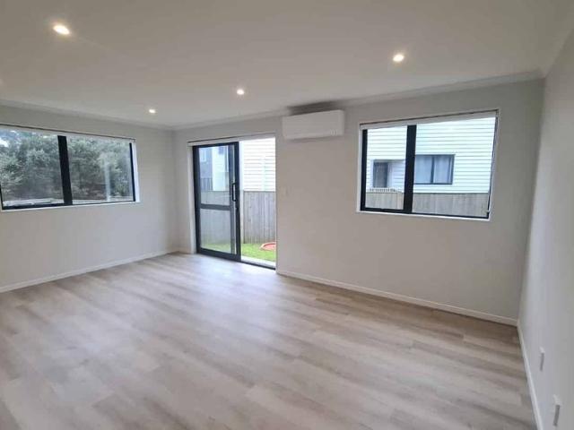 Modern Living with Garden in Convenient Location