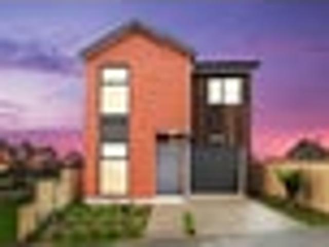 Modern Living with Seamless Indoor Outdoor Flow